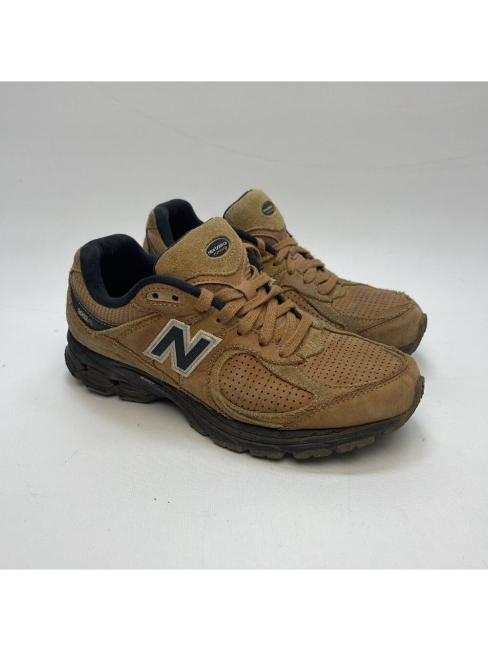 New Balance 2002R Tobacco Brown Black Athletic Shoes Wom Sz 8.5 US M2002REI